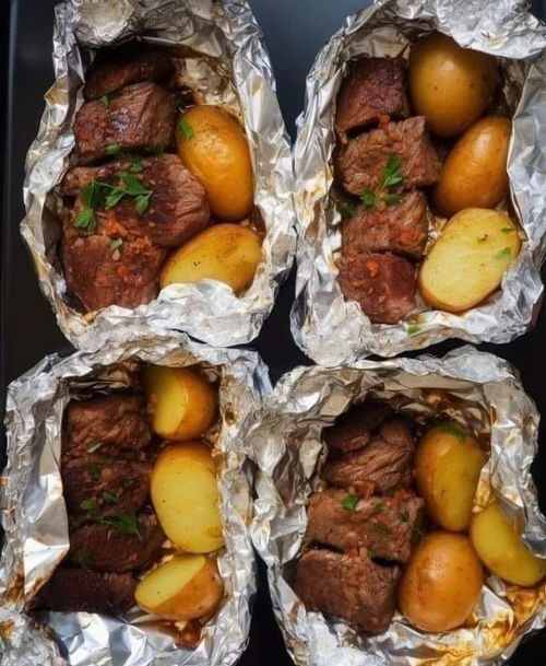 AIR-FRYER-GARLIC-STEAK-AND-POTATO-FOIL-PACKETS