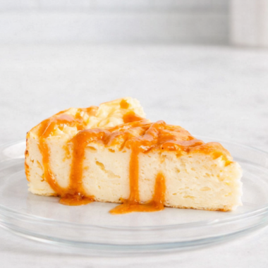 3 ingredients keto yogurt cake healthofficialtips.com